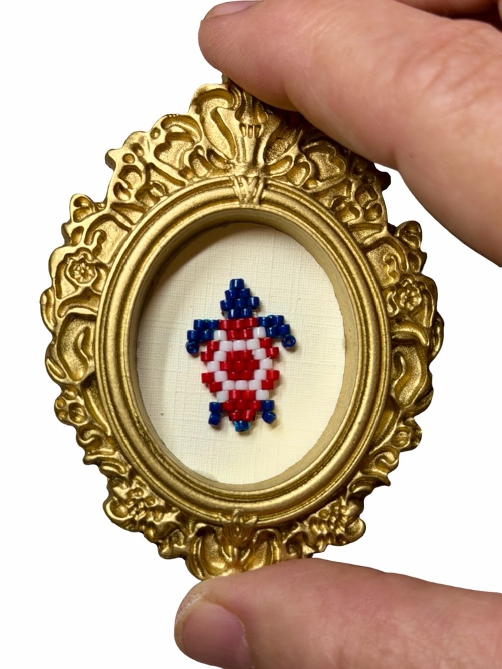 Mini Beaded Sea Turtle Art in Ornate Gold Frame